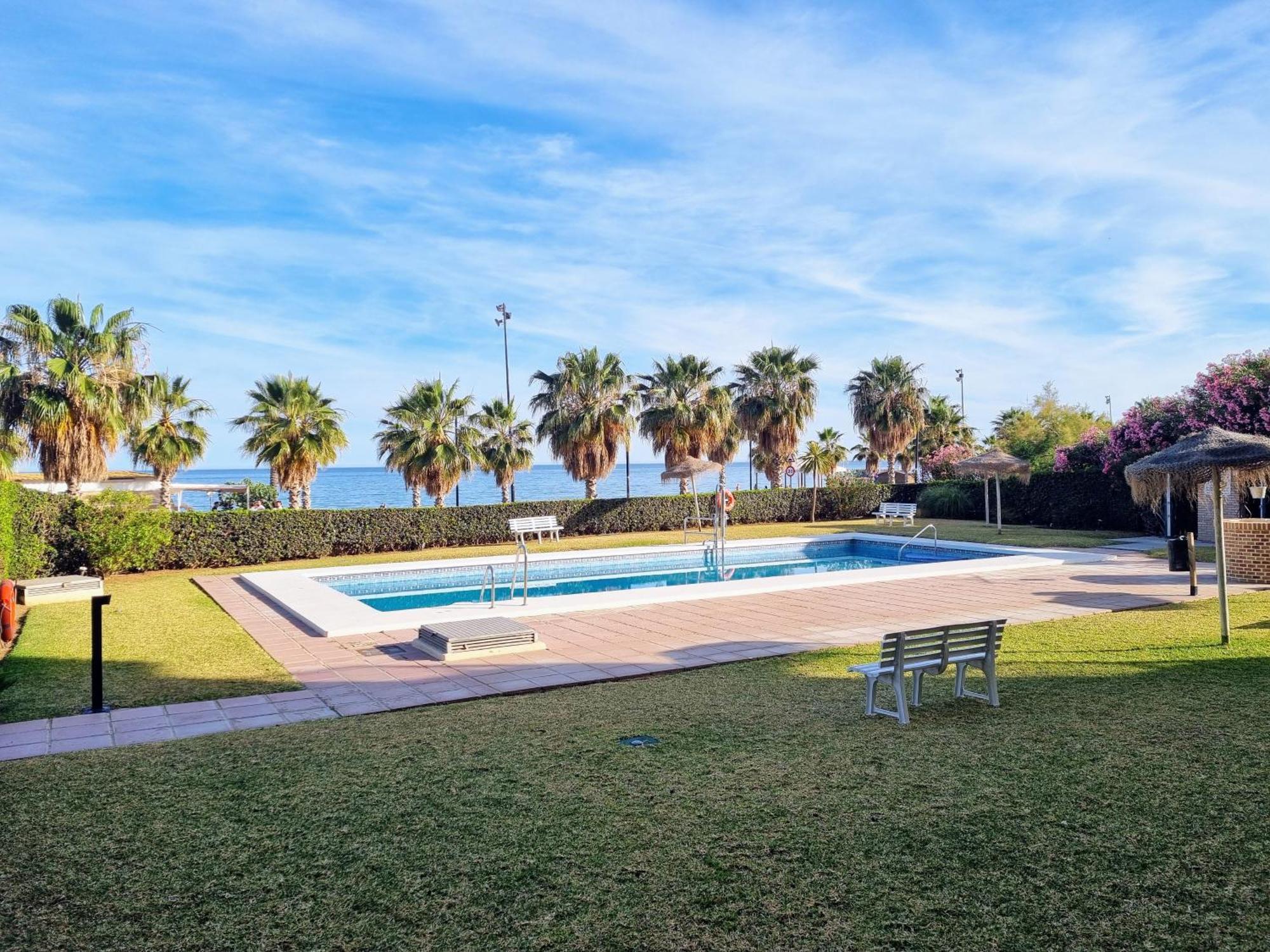 Las Antillas II Front Sea Views Pool Fuengirola Exterior photo